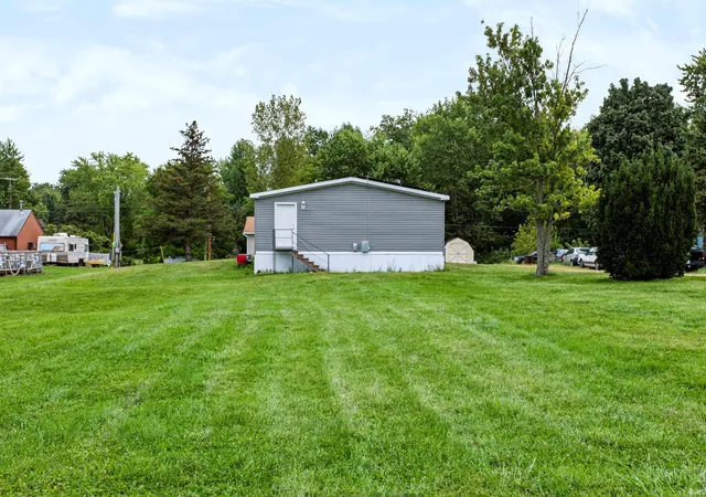 Photo 3 of Manufactured home for sale at 7305 N 300 East, Battle Ground, IN 47920 | MLS# 202637603 | Listing updated on 2026-09-11