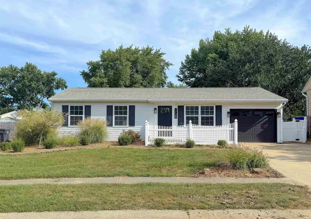 Photo 2 of Manufactured home for sale at 1728 Teasdale Ln, Kokomo, IN 46902 | MLS# 202637608 | Listing updated on 2026-09-11