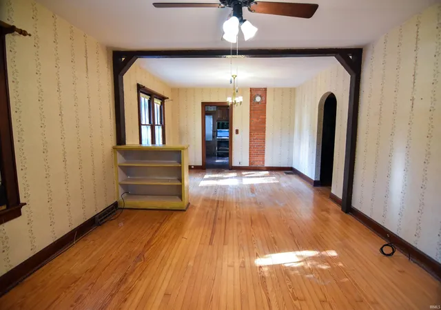 Photo 2 of Manufactured home for sale at 5900 Newburgh Rd, Evansville, IN 47715 | MLS# 202637613 | Listing updated on 2026-09-11