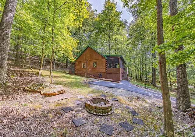 Photo 21 of Manufactured home for sale at 3354 Bluff Rd, Birdseye, IN 47513 | MLS# 202637619 | Listing updated on 2026-09-11