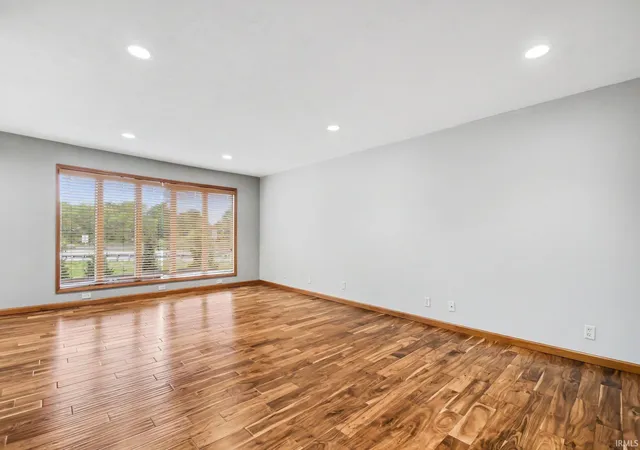 Photo 4 of Manufactured home for sale at 1116 Erin Ct, Middlebury, IN 46540 | MLS# 202637625 | Listing updated on 2026-09-11
