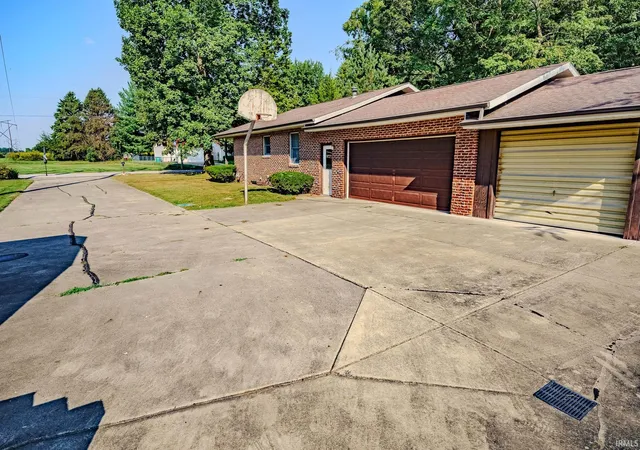Photo 4 of Manufactured home for sale at 209 Pine View Ln, Lafayette, IN 47905 | MLS# 202637628 | Listing updated on 2026-09-11