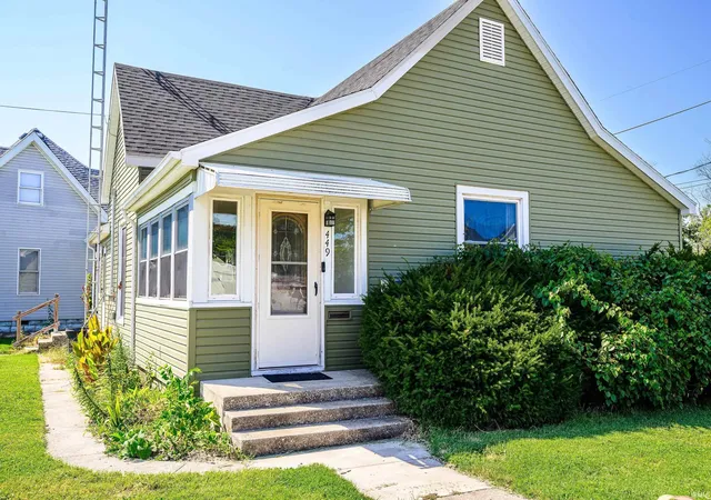 Manufactured home for sale at 449 N 7th Street Comn, Mitchell, IN 47446 | MLS# 202637635