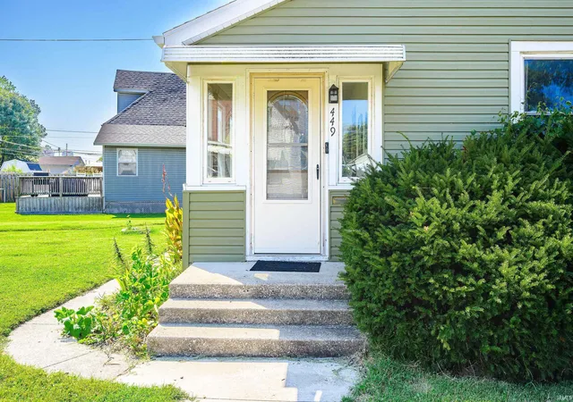 Photo 2 of Manufactured home for sale at 449 N 7th Street Comn, Mitchell, IN 47446 | MLS# 202637635 | Listing updated on 2026-09-11