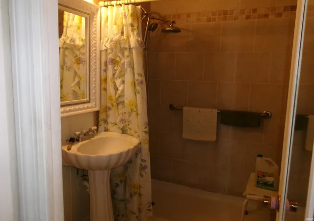 Photo 11 of Manufactured home for sale at 332 Monroe Ave, Peru, IN 46970 | MLS# 202637638 | Listing updated on 2026-09-12
