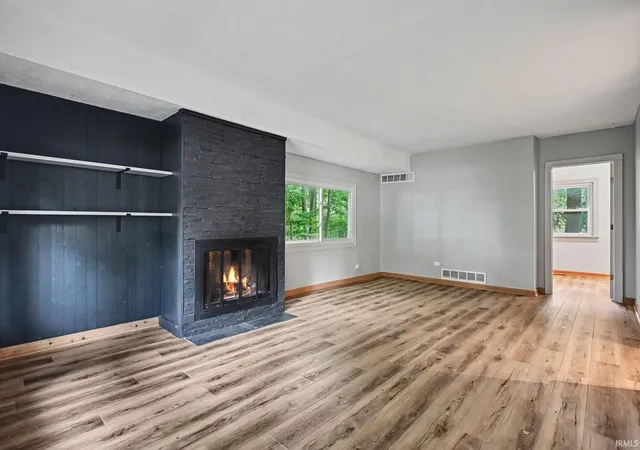 Photo 4 of Manufactured home for sale at 207 Boys City Dr, Winona Lake, IN 46590 | MLS# 202637639 | Listing updated on 2026-09-29
