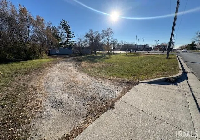 Photo 2 of Land for sale at 3325 Lower Huntington Rd, Fort Wayne, IN 46809 | MLS# 202637643 | Listing updated on 2026-09-11