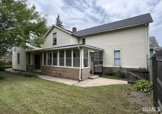 Manufactured home for sale at 1012 W Colfax Ave, South Bend, IN 46616 | MLS# 202637644