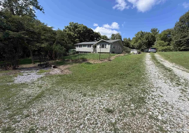 Photo 3 of Manufactured home for sale at 942 Sunny Acres Dr, Bedford, IN 47421 | MLS# 202637645 | Listing updated on 2026-09-11