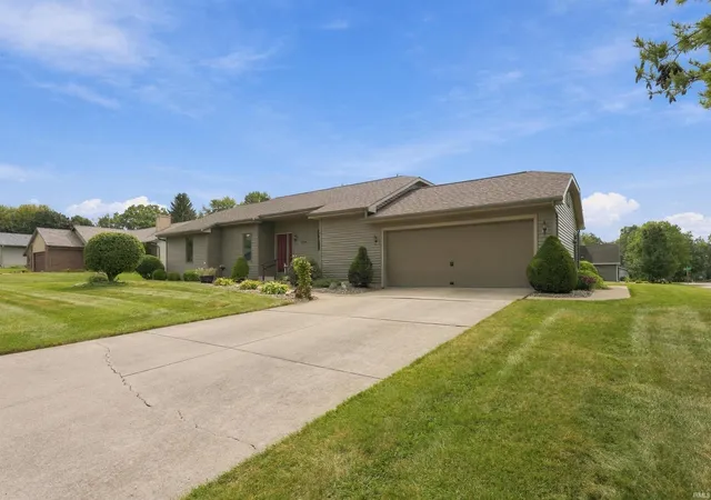 Photo 3 of Manufactured home for sale at 202 Colonial Dr, Warsaw, IN 46582 | MLS# 202637652 | Listing updated on 2026-09-21