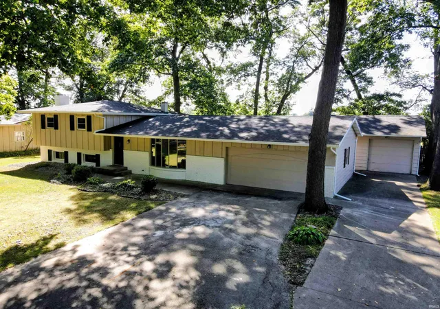 Photo 3 of Manufactured home for sale at 58905 Timber Trl, Goshen, IN 46528 | MLS# 202637670 | Listing updated on 2026-09-11