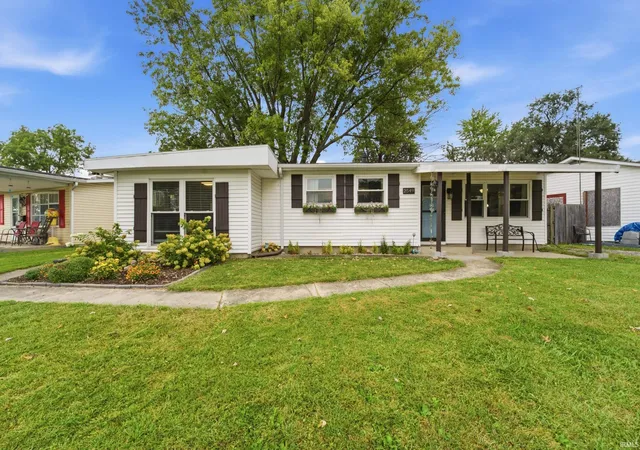 Photo 1 of Manufactured home for sale at 2549 Cambridge Rd, Lafayette, IN 47909 | MLS# 202637671 | Listing updated on 2026-09-22