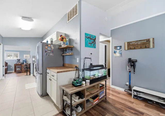 Photo 3 of Manufactured home for sale at 2549 Cambridge Rd, Lafayette, IN 47909 | MLS# 202637671 | Listing updated on 2026-09-22