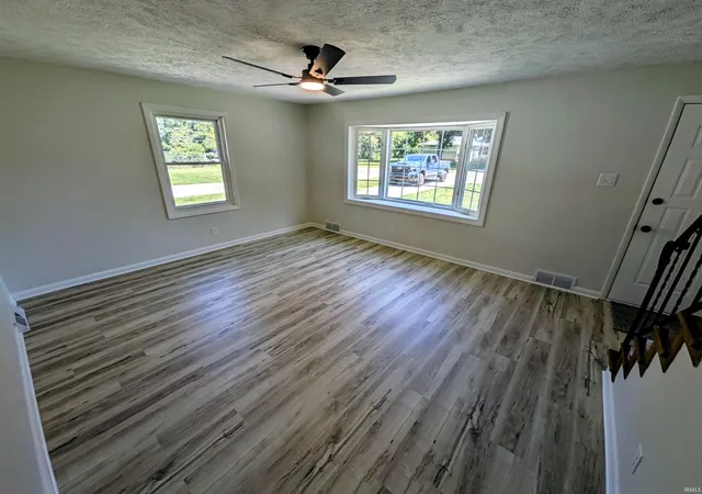 Photo 3 of Manufactured home for sale at 55071 Holmes Rd, South Bend, IN 46628 | MLS# 202637672 | Listing updated on 2026-09-11