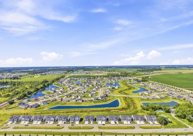 Photo 3 of Condo for sale at 1107 N W Hamilton Rd, Fort Wayne, IN 46814 | MLS# 202637678 | Listing updated on 2026-09-11
