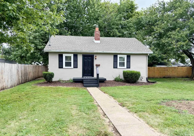 Photo 1 of Sale Pending at 1405 E Oregon St, Evansville, IN 47711 | MLS# 202637680 | Listing updated on 2026-09-14