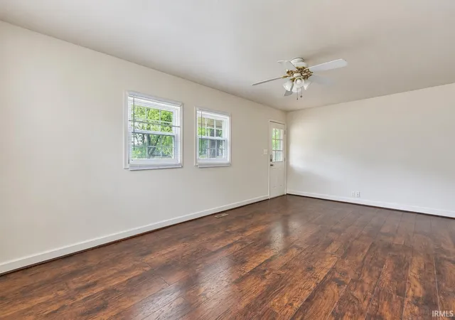 Photo 4 of Manufactured home for sale at 1307 Negley Ave, Evansville, IN 47711 | MLS# 202637694 | Listing updated on 2026-09-16