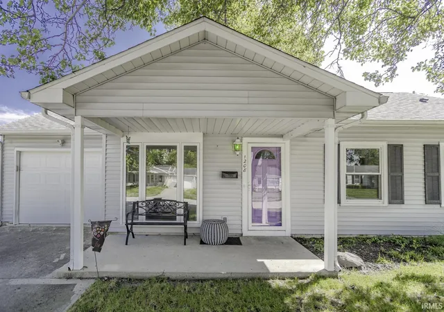 Photo 4 of Manufactured home for sale at 1208 Rochelle Dr, Lafayette, IN 47909 | MLS# 202637703 | Listing updated on 2026-09-22