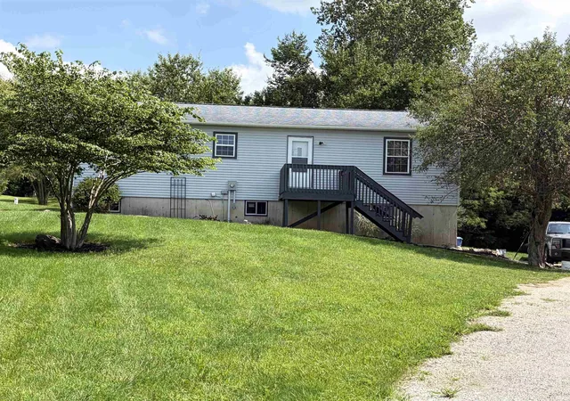 Manufactured home for sale at 441 S 900 West 92 Rd, Pierceton, IN 46562 | MLS# 202637712