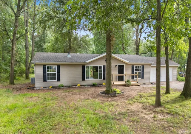 Photo 3 of Manufactured home for sale at 8875 E 710 North, Fremont, IN 46737 | MLS# 202637713 | Listing updated on 2026-09-12