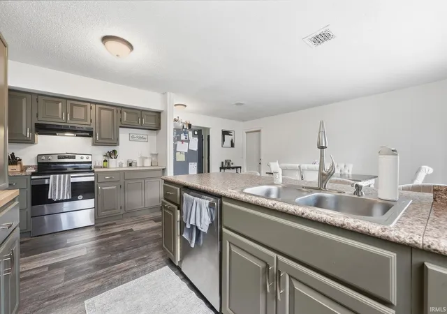 Photo 4 of Manufactured home for sale at 605 E 3rd Street, Auburn, IN 46706 | MLS# 202637720 | Listing updated on 2026-09-16