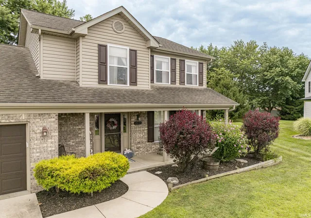 Photo 2 of Manufactured home for sale at 7815 W Logan Dr, Yorktown, IN 47396 | MLS# 202637724 | Listing updated on 2026-10-26