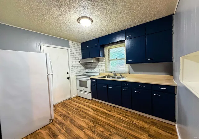 Photo 3 of Manufactured home for sale at 102 E 4th Street, Huntingburg, IN 47542 | MLS# 202637731 | Listing updated on 2026-09-14