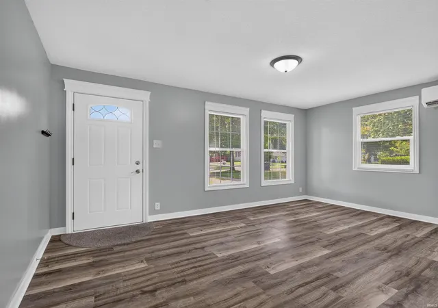 Photo 4 of Manufactured home for sale at 2517 Vance Ave, Fort Wayne, IN 46805 | MLS# 202637737 | Listing updated on 2026-09-20