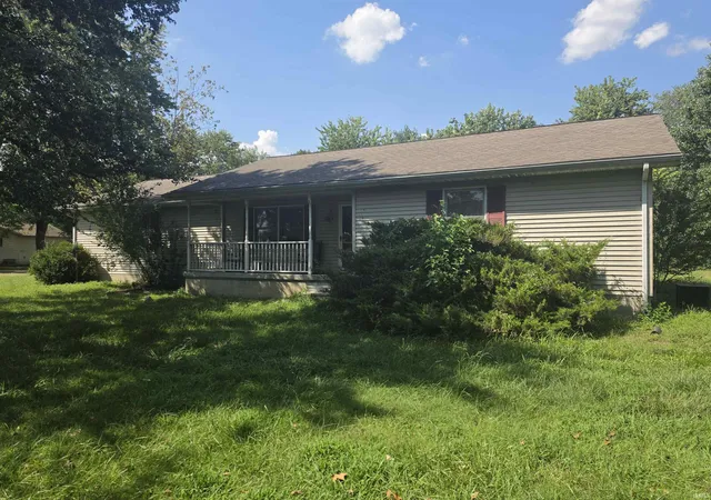 Photo 2 of Sale Pending at 812 S 1250 East Rd, Loogootee, IN 47553 | MLS# 202637749 | Listing updated on 2026-09-12
