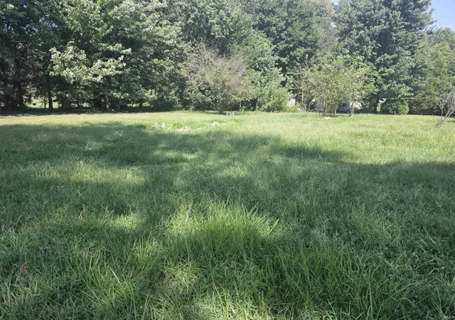 Photo 3 of Sale Pending at 812 S 1250 East Rd, Loogootee, IN 47553 | MLS# 202637749 | Listing updated on 2026-09-12