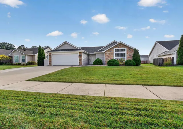 Photo 1 of Sale Pending at 2250 Henry V Xing, Fort Wayne, IN 46818 | MLS# 202637759 | Listing updated on 2026-09-17