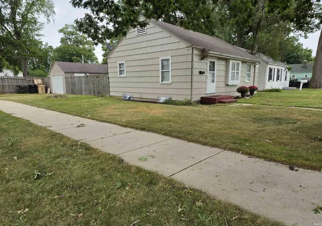 Photo 2 of Manufactured home for sale at 1403 E Sorin St, South Bend, IN 46617 | MLS# 202637762 | Listing updated on 2026-09-12