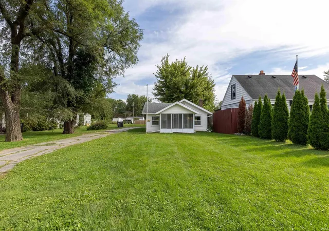 Manufactured home for sale at 2215 Rehm Dr, Fort Wayne, IN 46819 | MLS# 202637822
