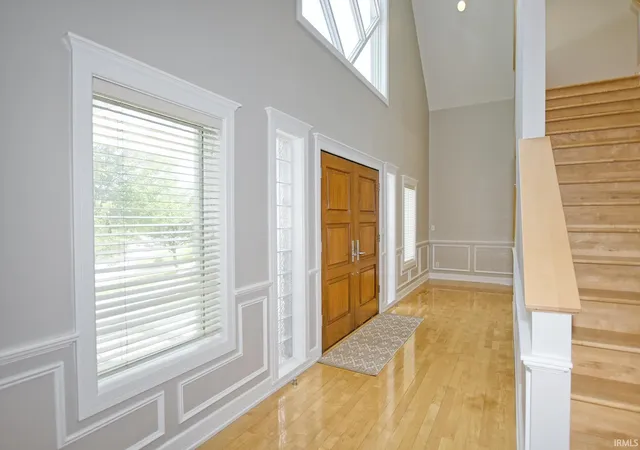 Photo 2 of Single family home for sale at 2433 Lakeridge Dr, Newburgh, IN 47630 | MLS# 202637849 | Listing updated on 2026-10-29
