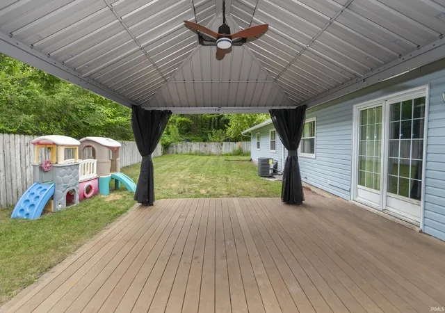 Photo 2 of Sale Pending at 929 Simon Ct, South Bend, IN 46615 | MLS# 202637902 | Listing updated on 2026-10-01