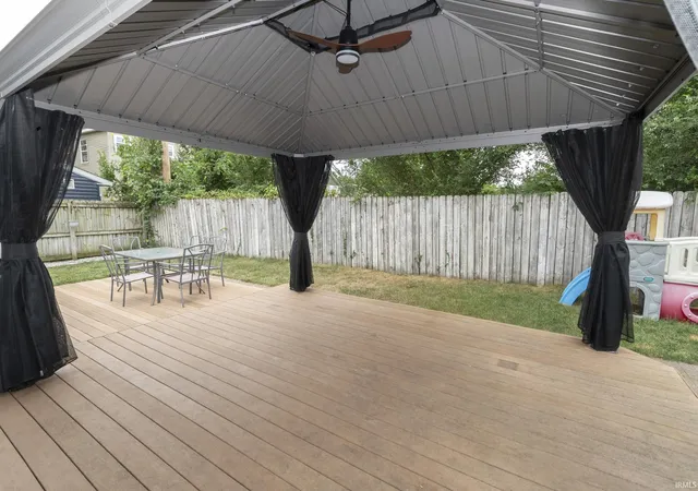 Photo 3 of Sale Pending at 929 Simon Ct, South Bend, IN 46615 | MLS# 202637902 | Listing updated on 2026-10-01