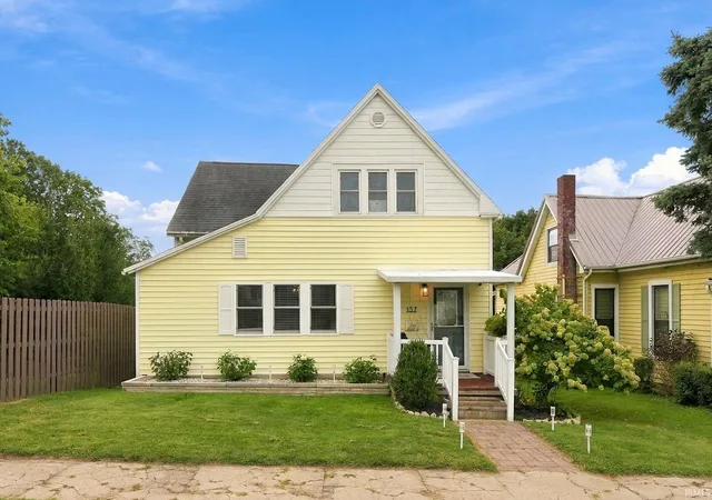 Photo 1 of Sale Pending at 157 W Maple St, Wabash, IN 46992 | MLS# 202637959 | Listing updated on 2026-10-27