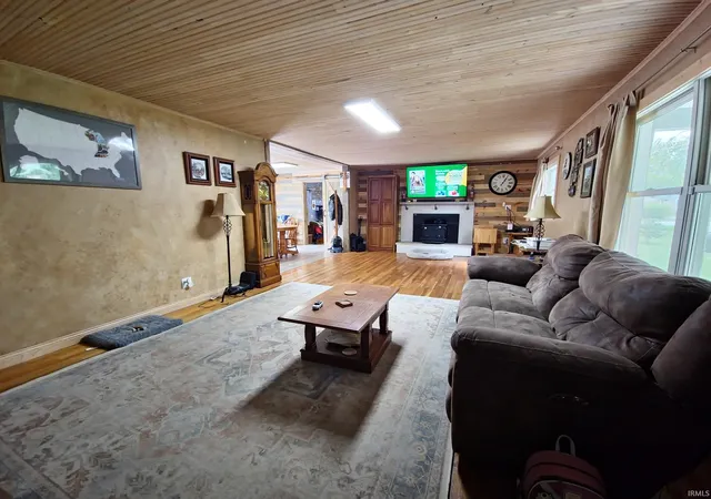 Photo 3 of Manufactured home for sale at 452 W 14th Street, Peru, IN 46970 | MLS# 202637997 | Listing updated on 2026-10-12