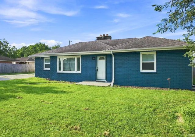 Photo 2 of Manufactured home for sale at 1011 Teal Rd, Lafayette, IN 47905 | MLS# 202638073 | Listing updated on 2026-10-11