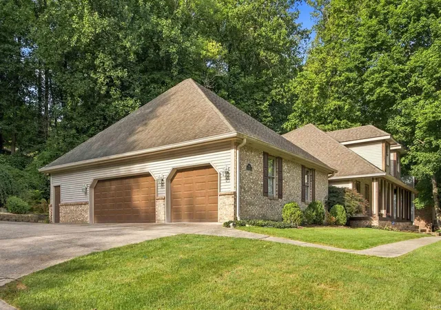 Photo 2 of Manufactured home for sale at 606 Shady Crk Dr, Lafayette, IN 47905 | MLS# 202638094 | Listing updated on 2026-09-29
