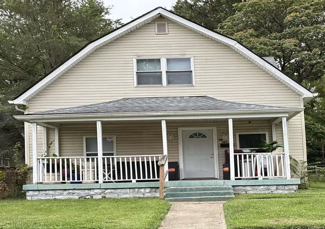 Single family home for sale at 135 S Wabash St, Peru, IN 46970 | MLS# 202638096