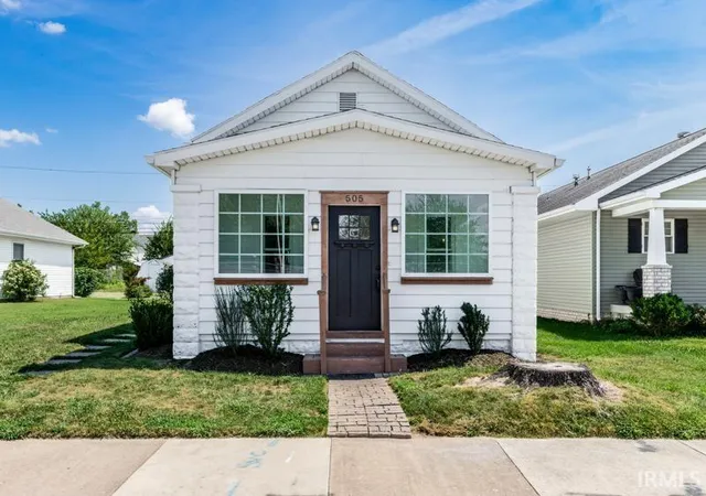 Photo 1 of Sale Pending at 505 Garfield Ave, Evansville, IN 47710 | MLS# 202638166 | Listing updated on 2026-10-06