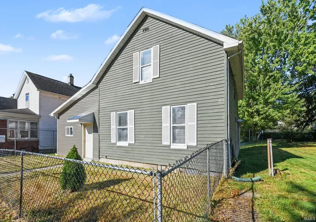 Photo 3 of Single family home for sale at 745 Allen St, South Bend, IN 46616 | MLS# 202638224 | Listing updated on 2026-10-19