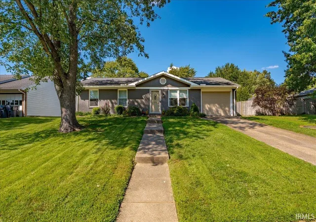 Photo 2 of Sale Pending at 518 Gun Powder Ln, Evansville, IN 47711 | MLS# 202638304 | Listing updated on 2026-10-09