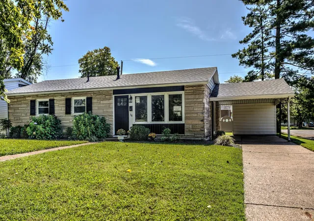 Photo 1 of Manufactured home for sale at 118 W Mill Rd, Evansville, IN 47710 | MLS# 202638332 | Listing updated on 2026-09-16