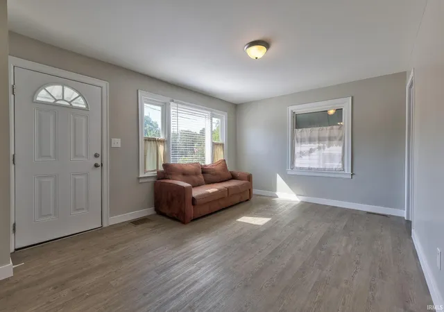 Photo 3 of Manufactured home for sale at 3211 Mount Vernon Ave, Evansville, IN 47712 | MLS# 202638344 | Listing updated on 2026-10-06