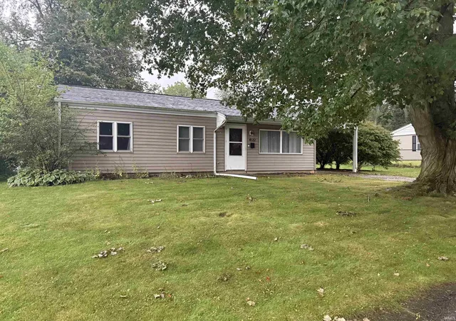 Photo 1 of Sale Pending at 4532 E Macgregor Rd, South Bend, IN 46614 | MLS# 202638353 | Listing updated on 2026-10-10