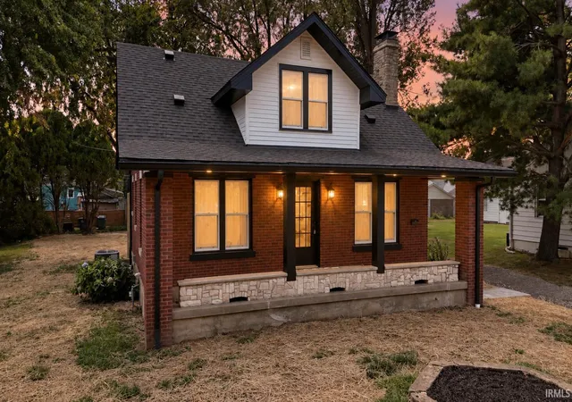 Photo 2 of Single family home for sale at 2117 E Virginia St, Evansville, IN 47711 | MLS# 202638400 | Listing updated on 2026-10-12
