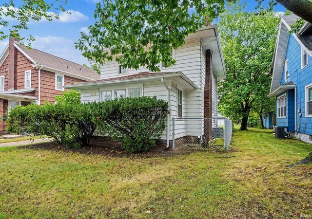 Photo 3 of Sale Pending at 1254 Portage Ave, South Bend, IN 46616 | MLS# 202638446 | Listing updated on 2026-09-29