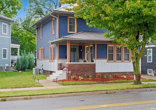 Photo 2 of Sale Pending at 903 Portage Ave, South Bend, IN 46616 | MLS# 202638449 | Listing updated on 2026-09-29